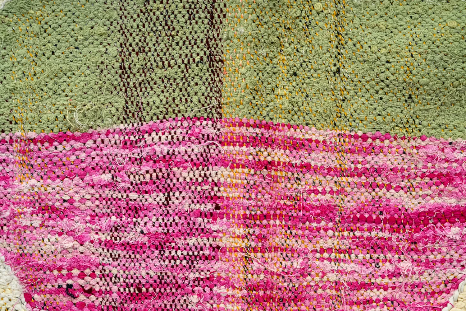 Marokkói Boucherouite szőnyeg 145 x 255 cm