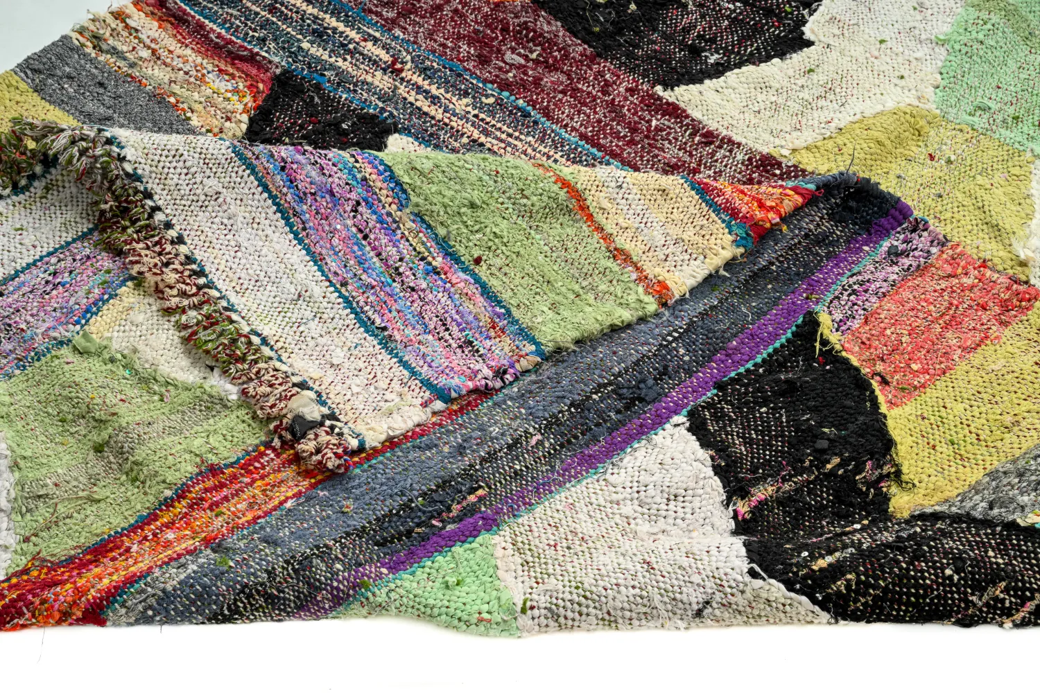 Marokkói Boucherouite szőnyeg 130 x 245 cm