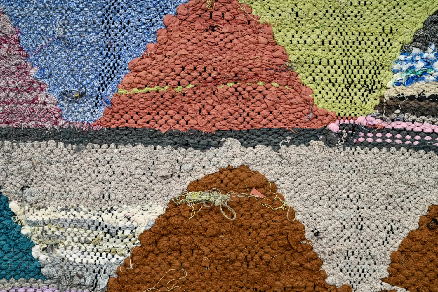 Marokkói Boucherouite szőnyeg 145 x 305 cm