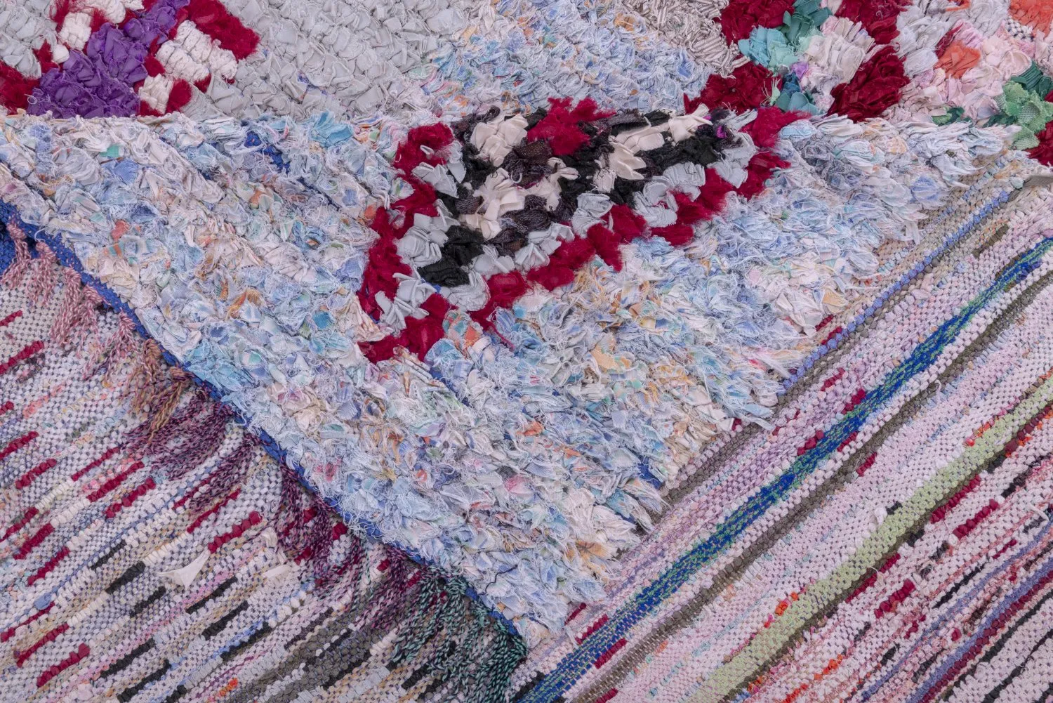 Marokkói Boucherouite szőnyeg 250 x 125 cm
