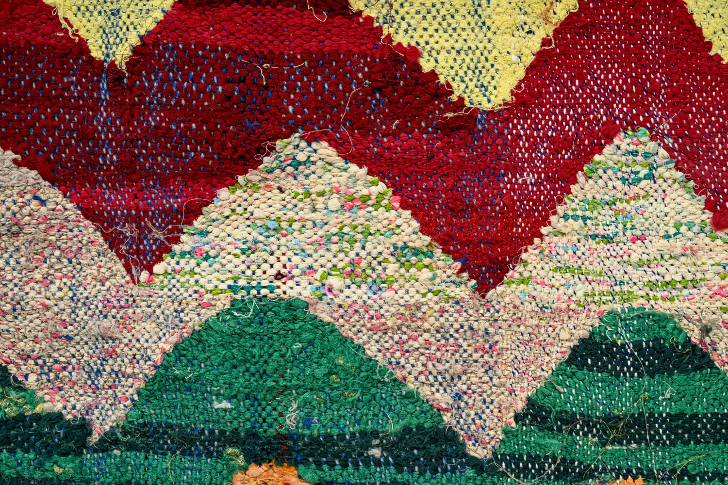 Marokkói Boucherouite szőnyeg 150 x 260 cm