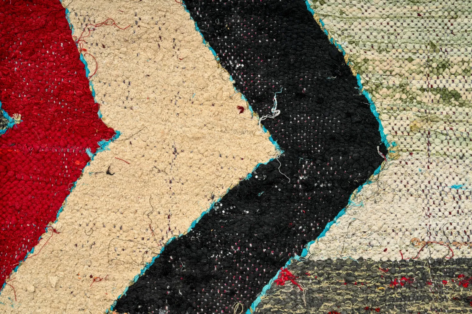 Marokkói Boucherouite szőnyeg 130 x 225 cm