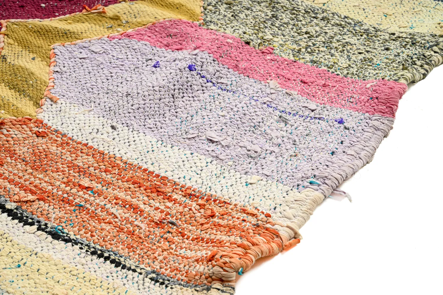 Marokkói Boucherouite szőnyeg 125 x 215 cm