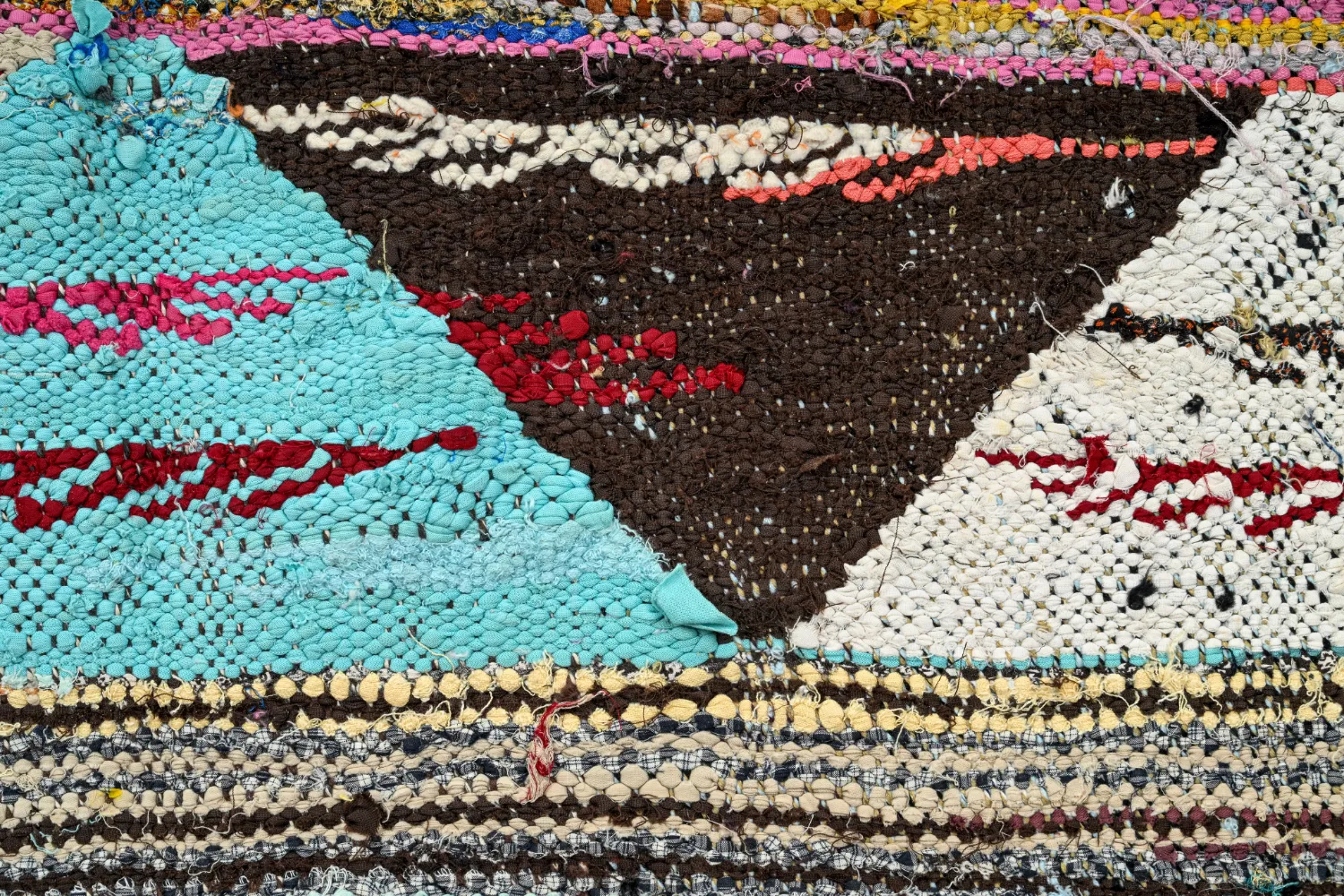 Marokkói Boucherouite szőnyeg 135 x 235 cm