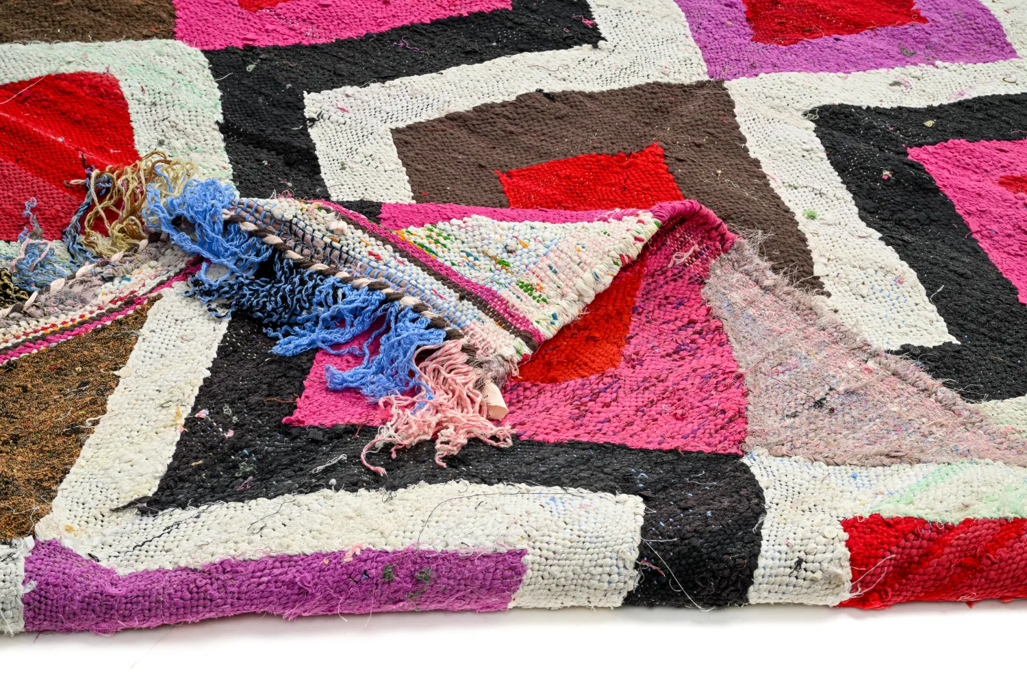 Marokkói Boucherouite szőnyeg 145 x 260 cm