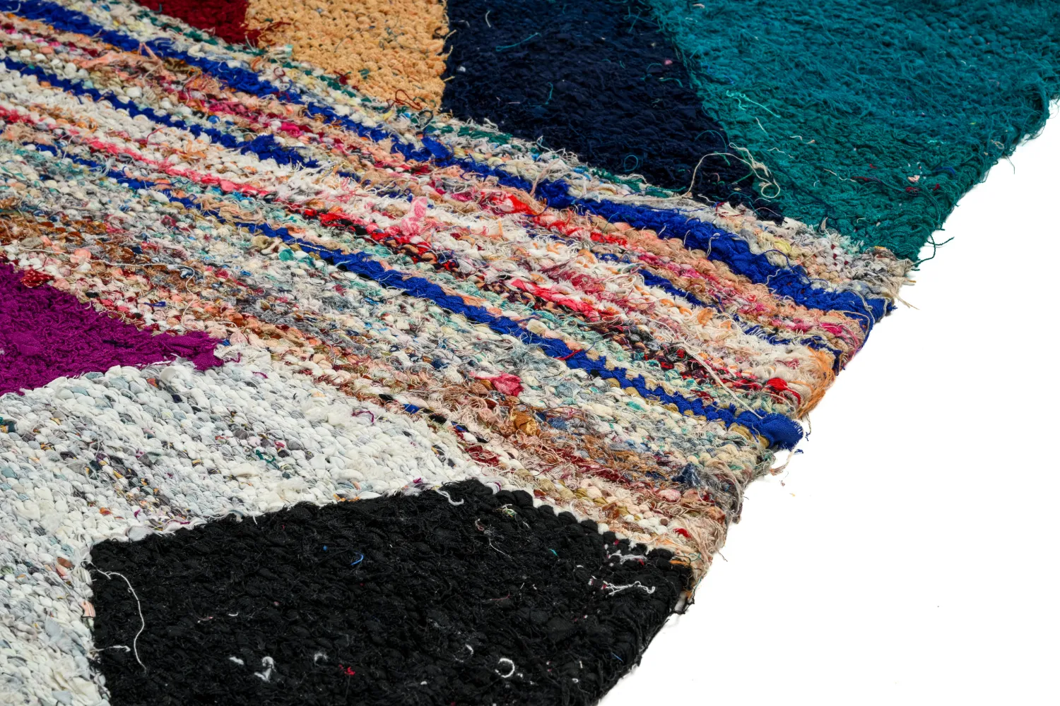 Marokkói Boucherouite szőnyeg 115 x 205 cm