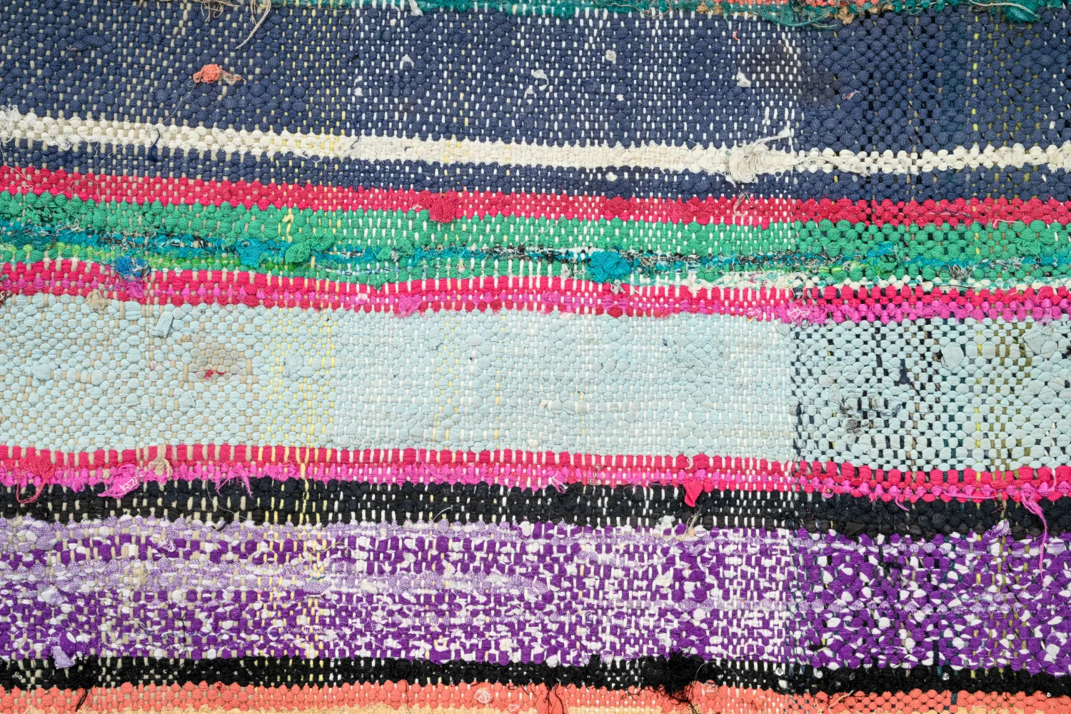 Marokkói Boucherouite szőnyeg 135 x 240 cm