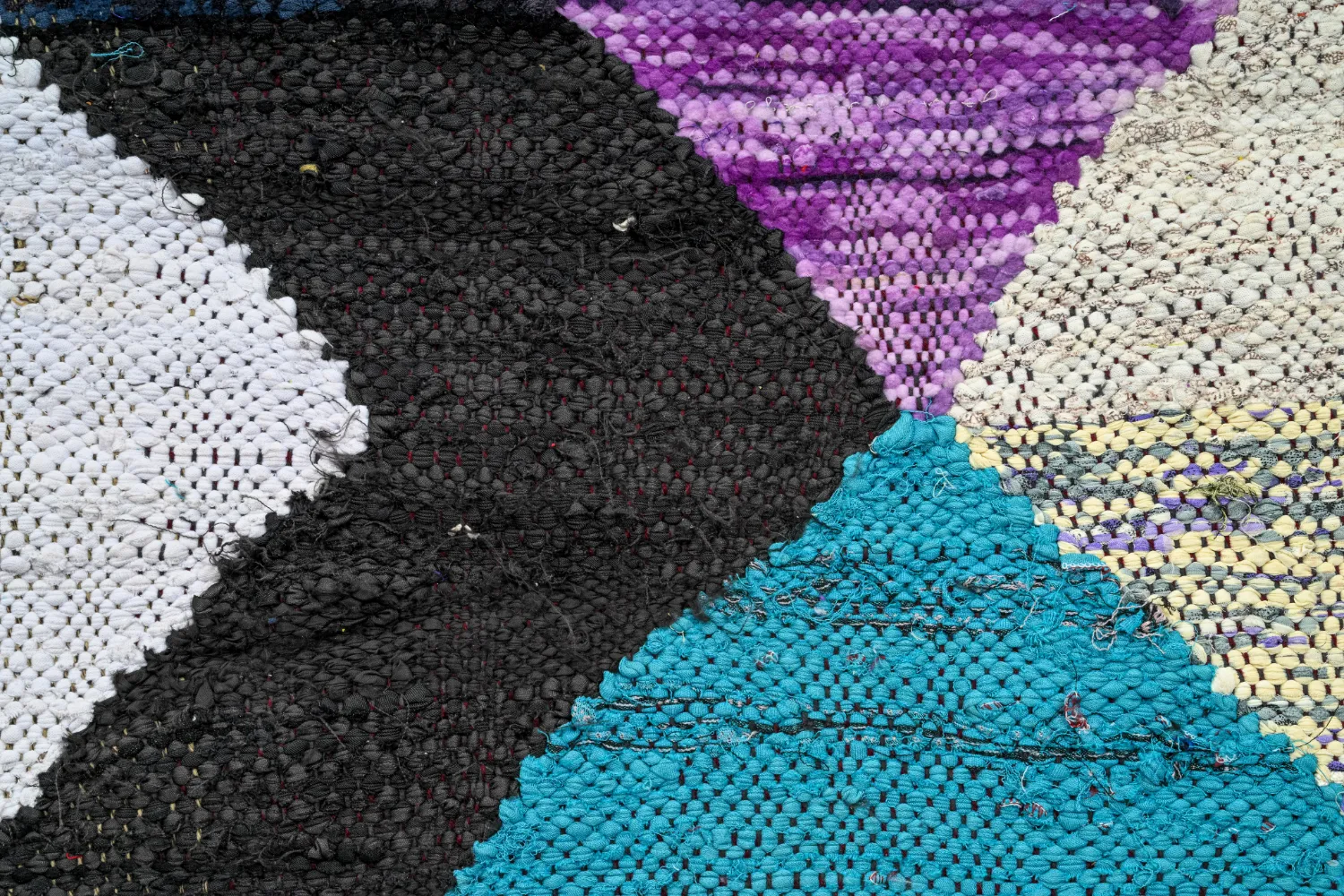 Marokkói Boucherouite szőnyeg 155 x 290 cm