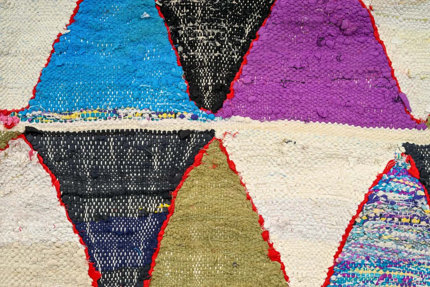 Marokkói Boucherouite szőnyeg 135 x 275 cm