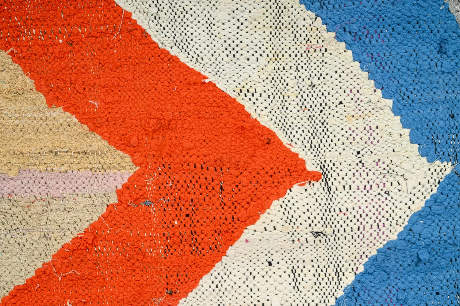 Marokkói Boucherouite szőnyeg 135 x 250 cm