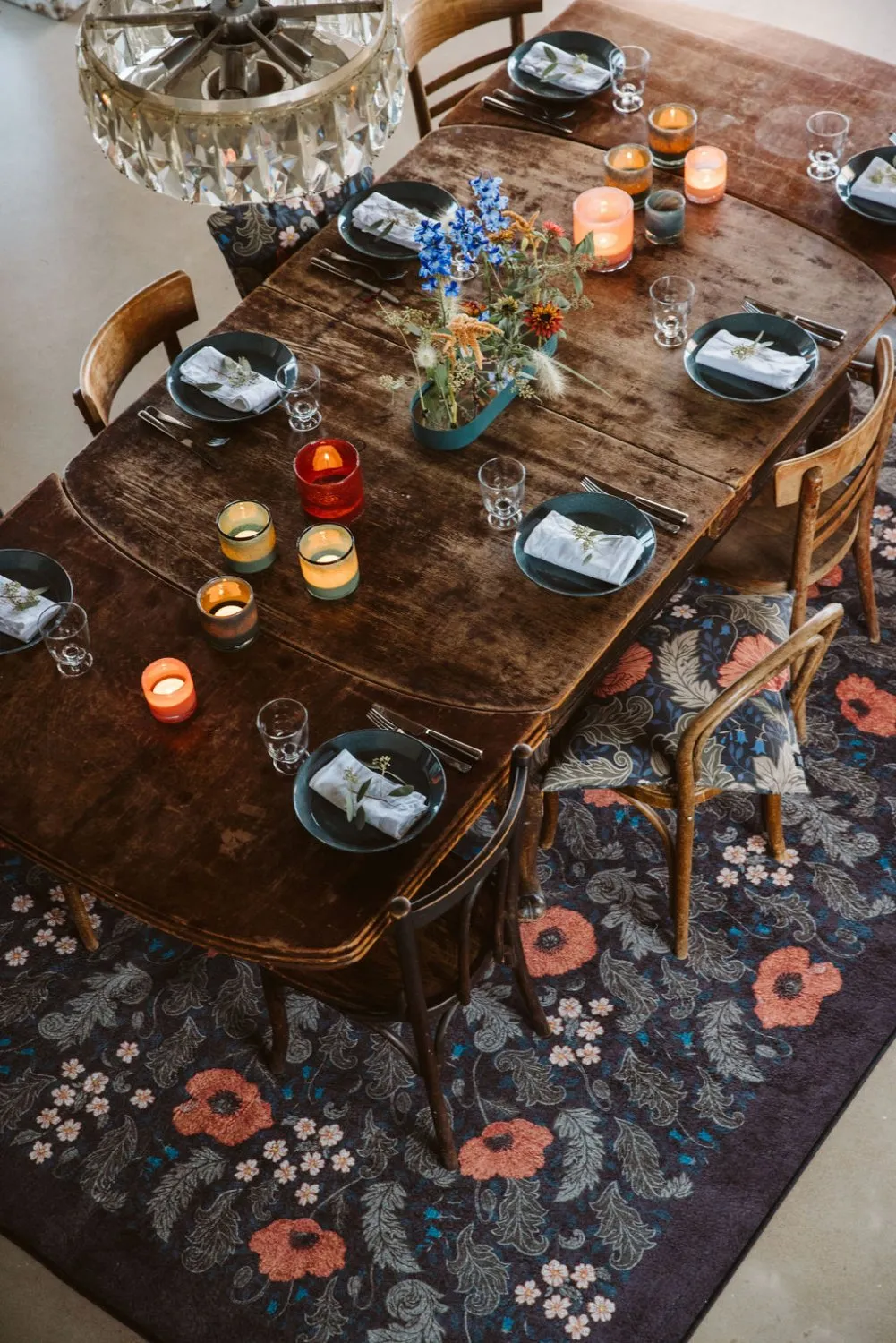 Wilton szőnyeg - Poppy (fekete)