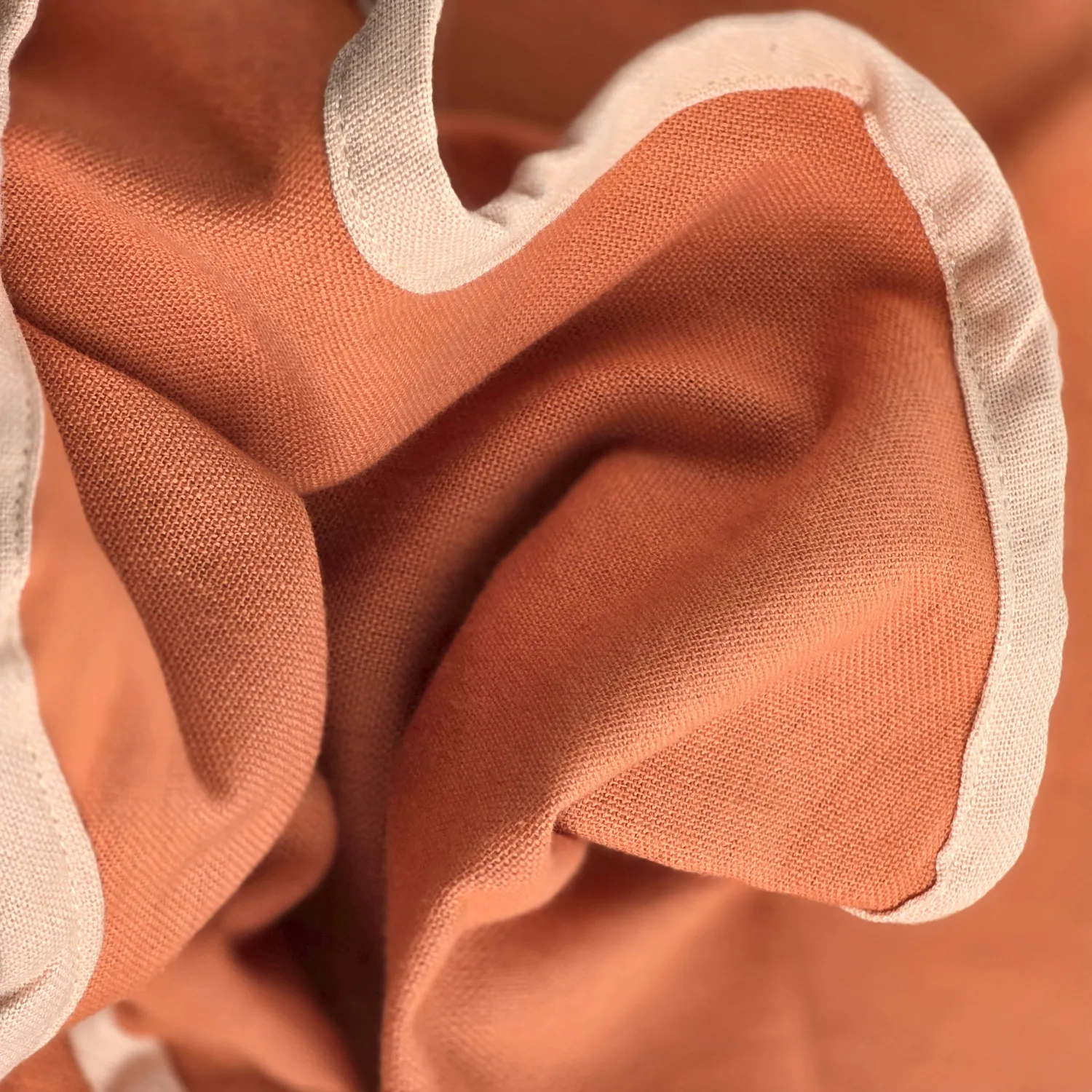 Asztalfutók - Yrsa (rozsda)