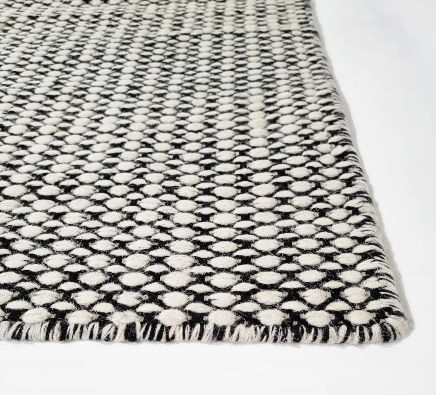 Gyapjúszőnyeg - Delly (fekete/fehér)