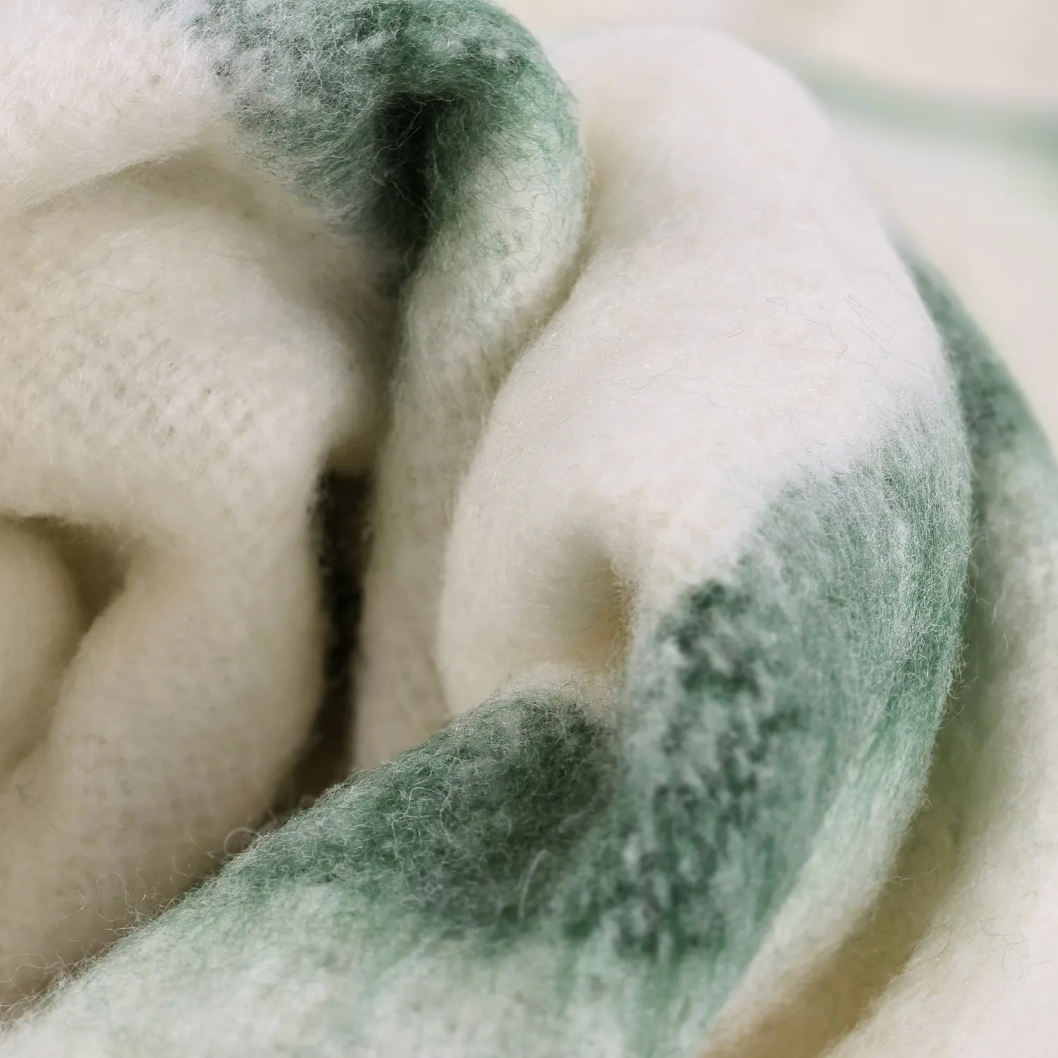 Gyapjúkeverék pléd - Miranda (piros)