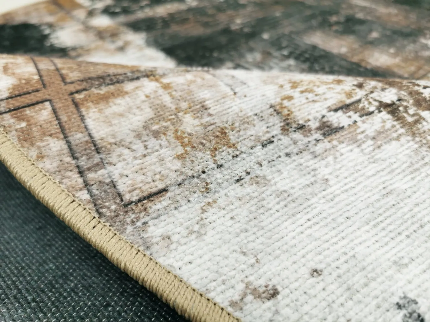 Kerek szőnyeg - Flores (fekete/barna/fehér)