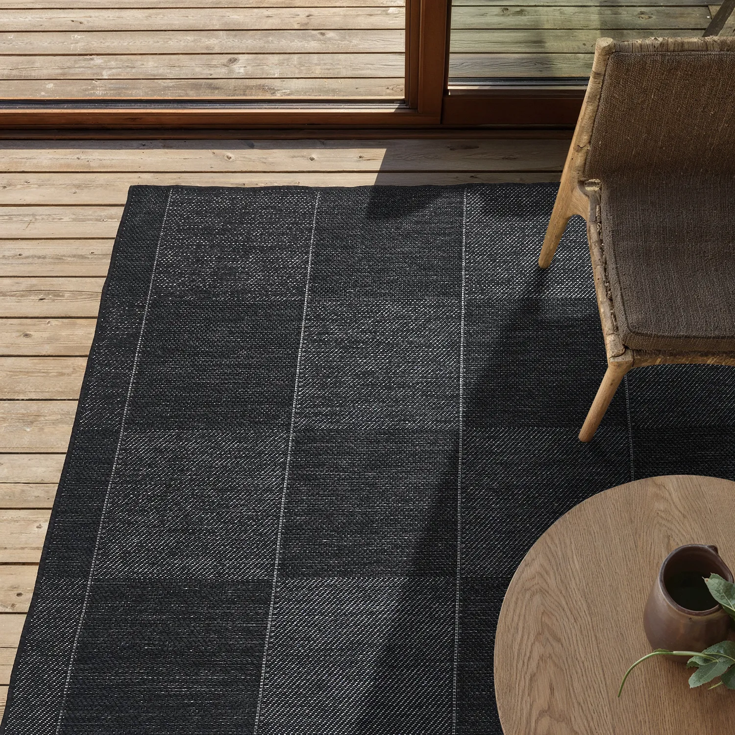 Beltéri és kültéri szőnyeg - utomhusmatta - Ava (fekete)