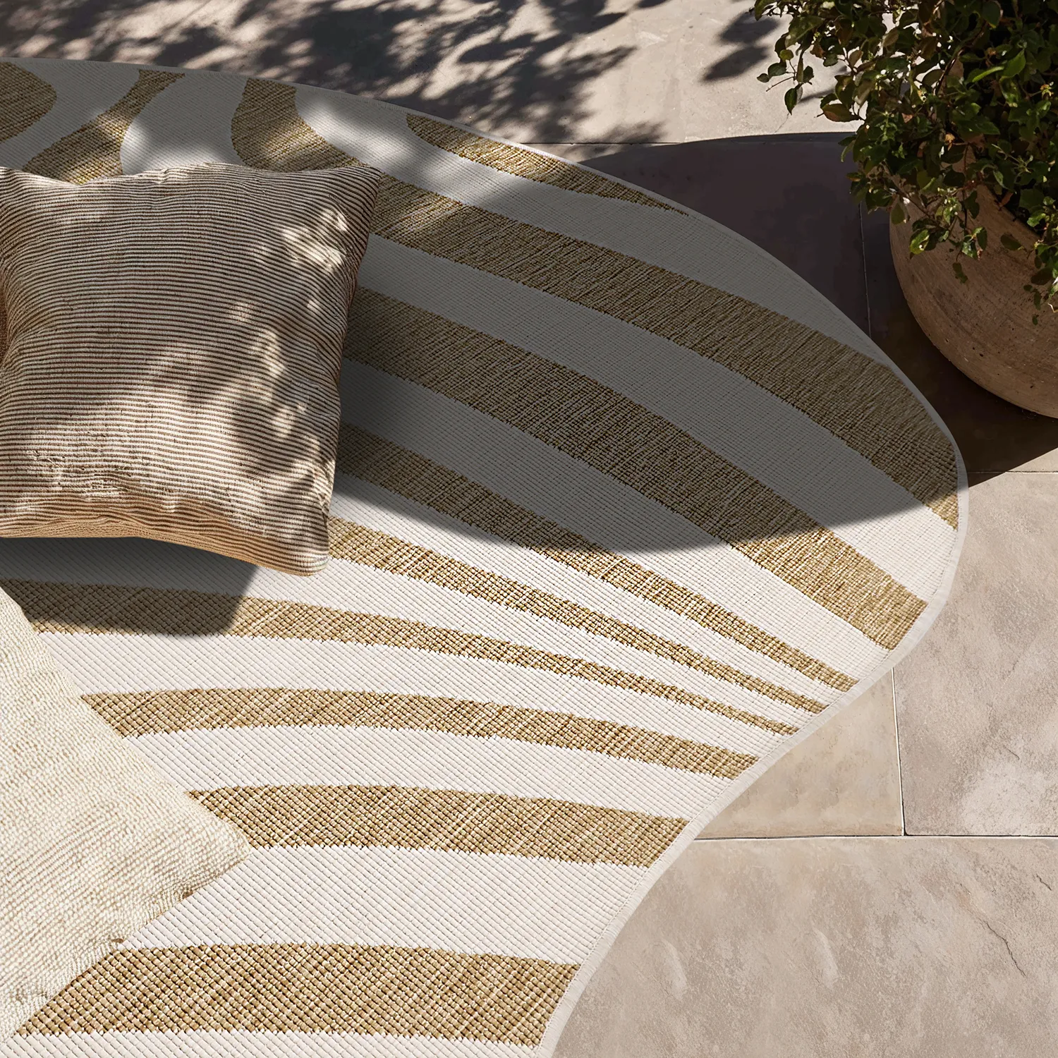 Beltéri és kültéri szőnyeg - utomhusmatta - Remina (természet/fehér)