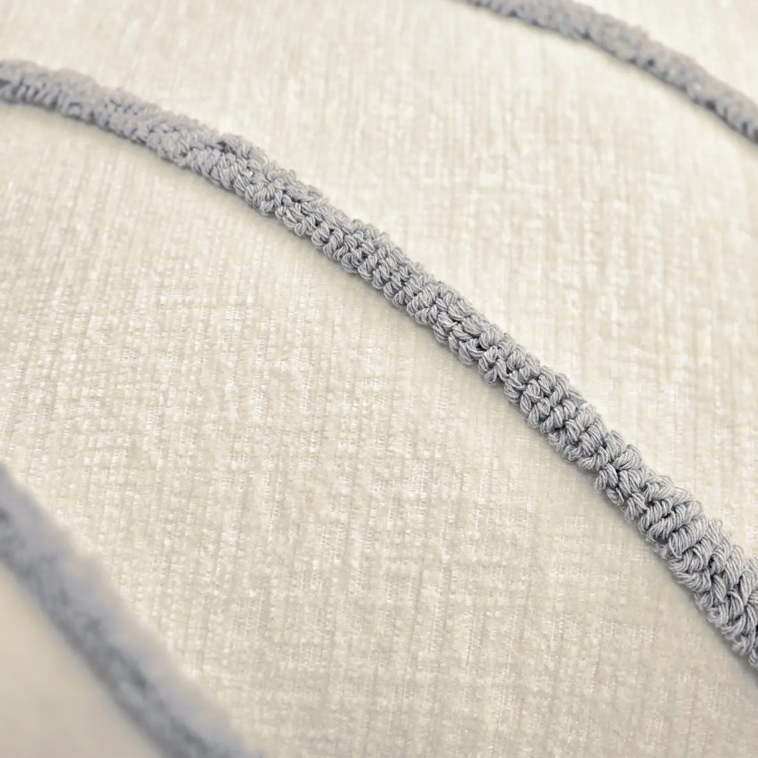 Párnahuzat - Montreux (törtfehér/szürke)