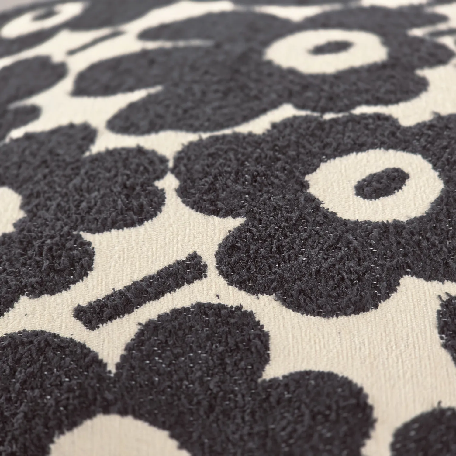 Párnahuzat - Onsala (fekete/fehér)