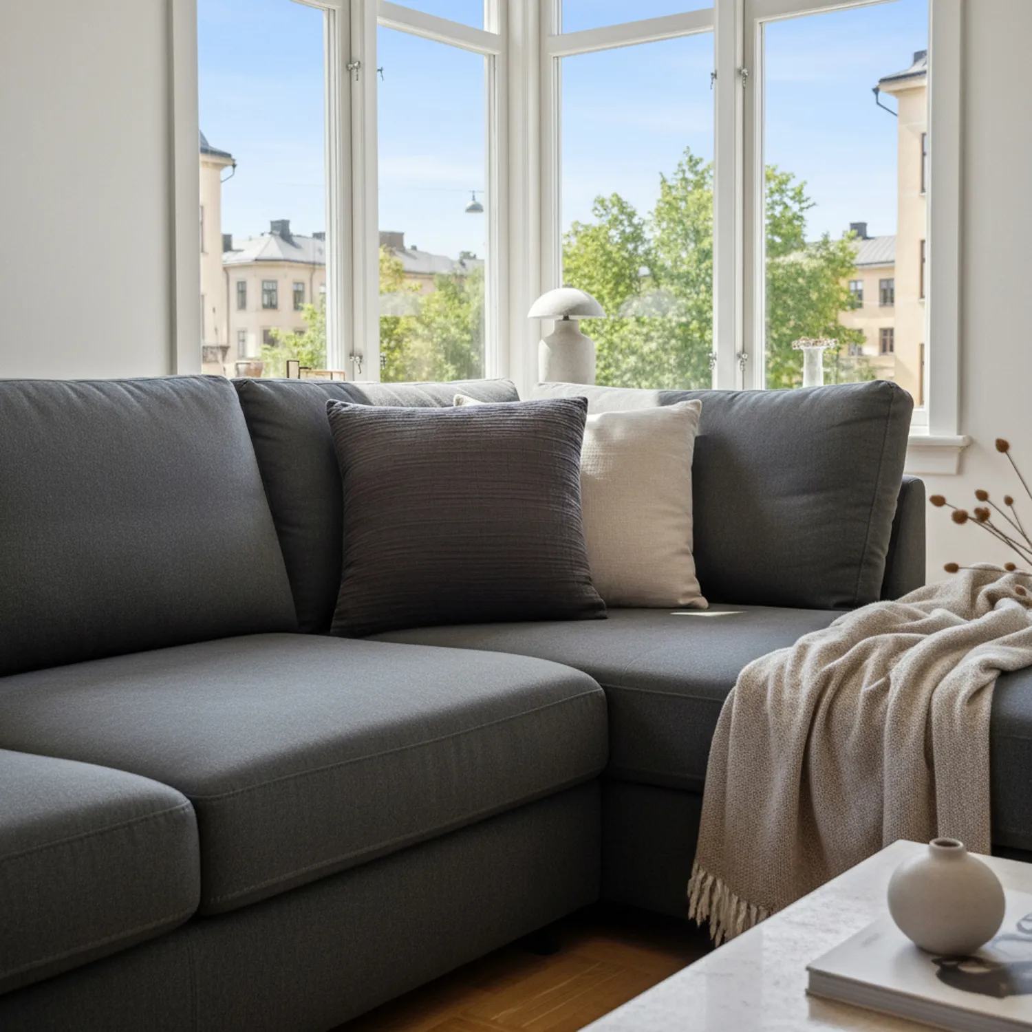 Párnahuzat - Vanja (fekete)