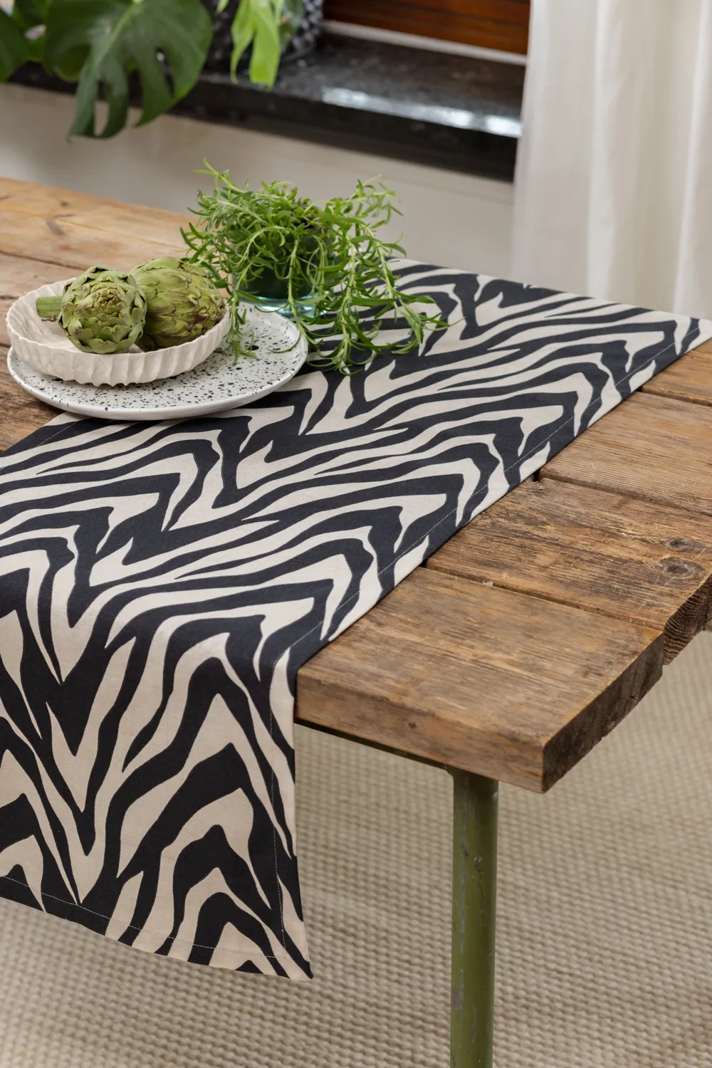 Asztalfutók - Futó Laura (fekete)