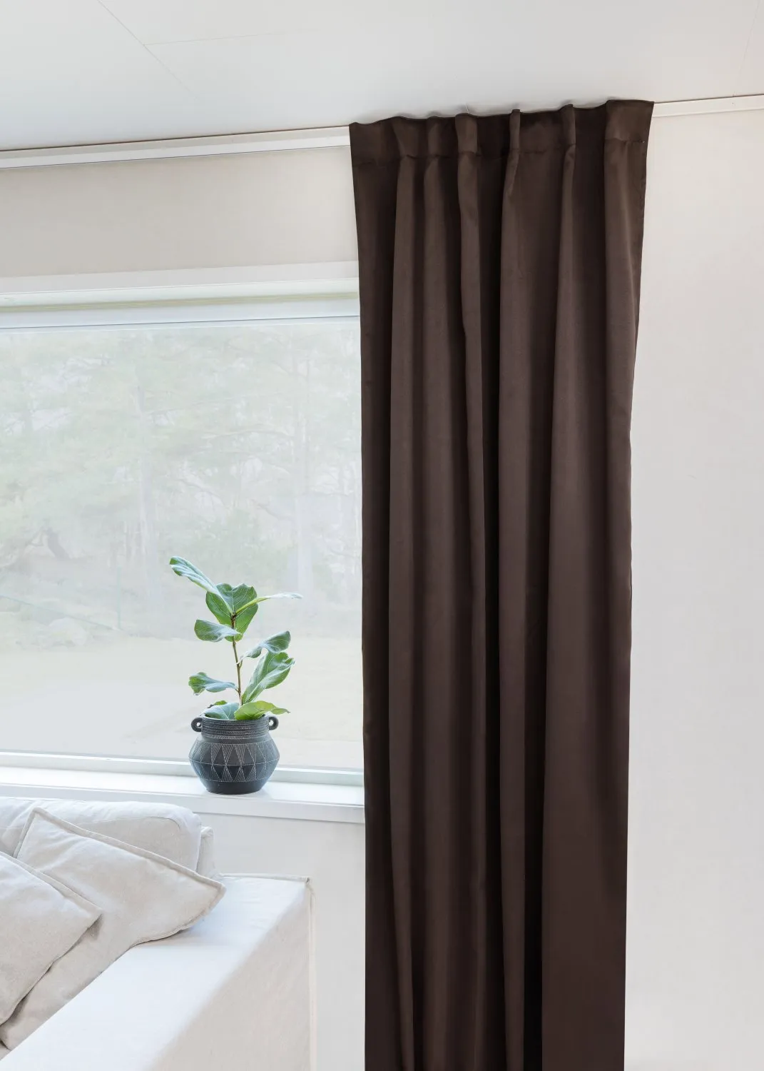Függönyök - Sötétítő függöny Vida (sötétbarna)
