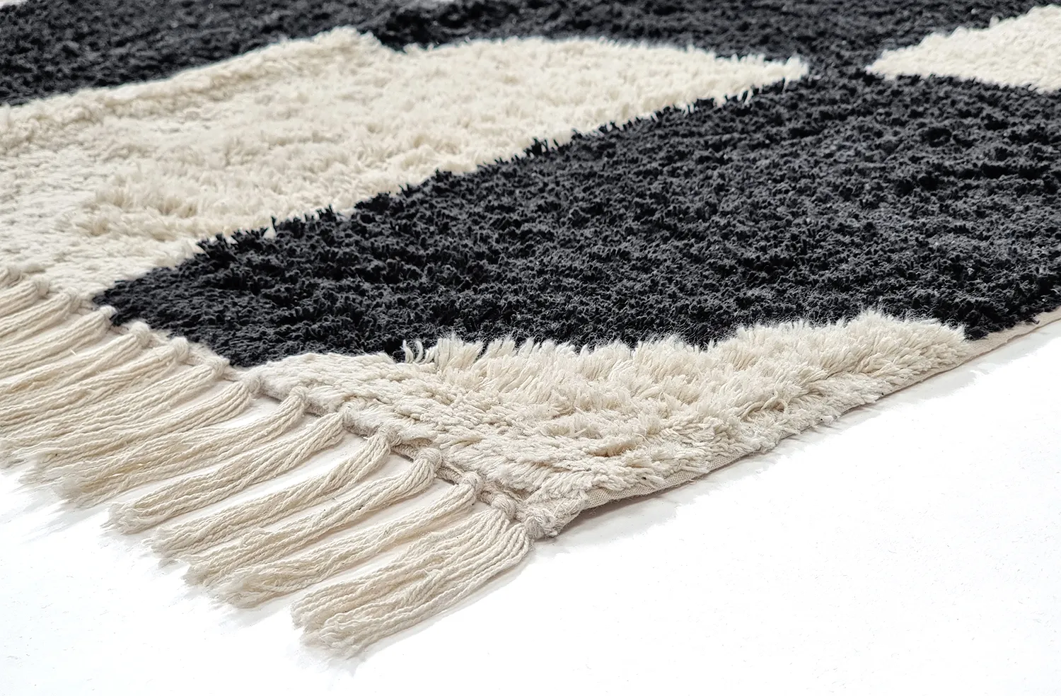 Shaggy szőnyeg - Siberia Natural Cotton Shaggy (offwhite/fekete)