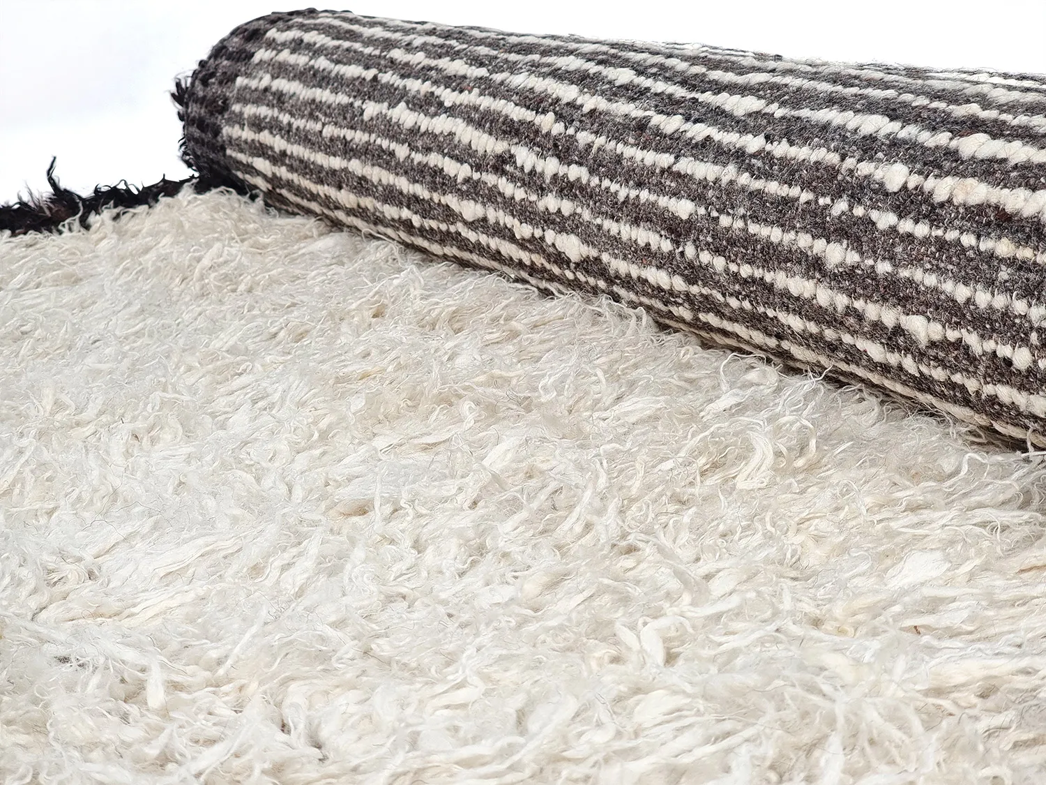 Gyapjúszőnyeg - Nova (fehér/fekete)
