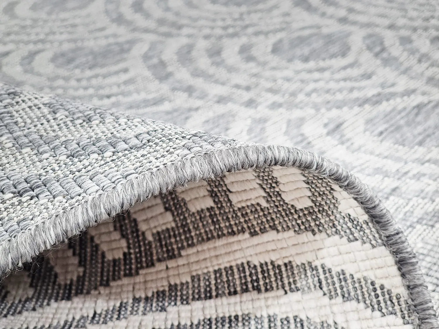 Beltéri és kültéri szőnyeg - Odin (szürke)