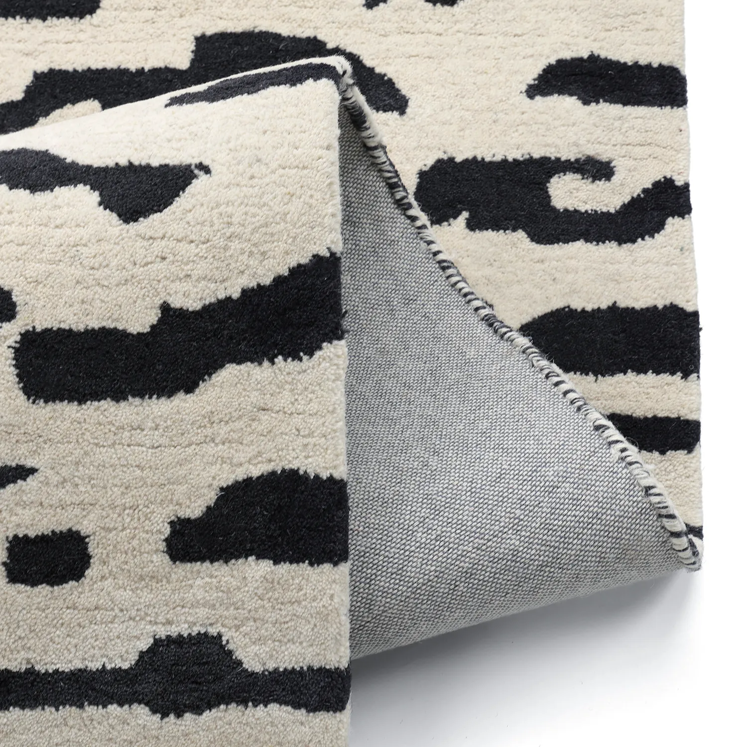 Shaggy szőnyeg - Zebra Tufted Wool Premium (fehér/fekete)