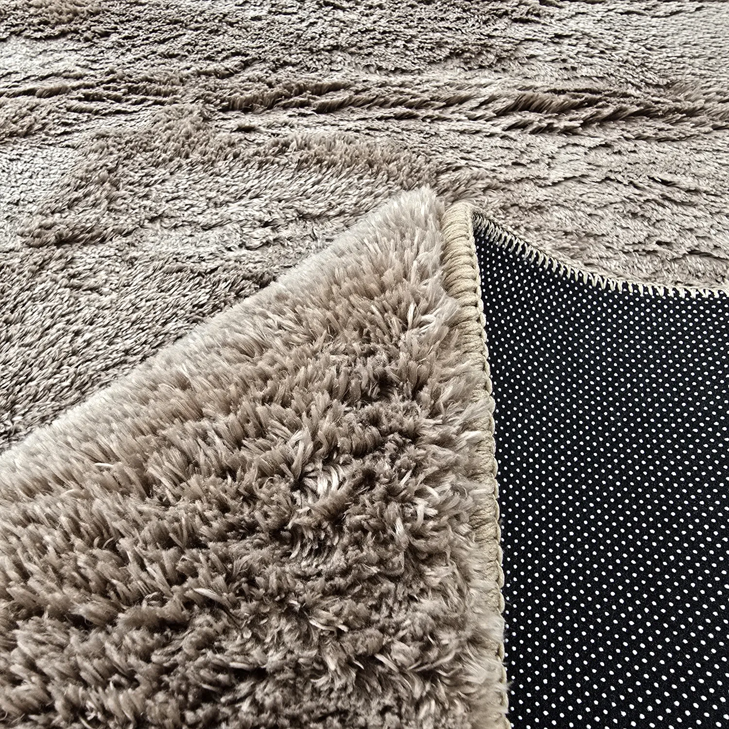 Ovális shaggy szőnyeg - Aranga Super Soft Fur (barna)