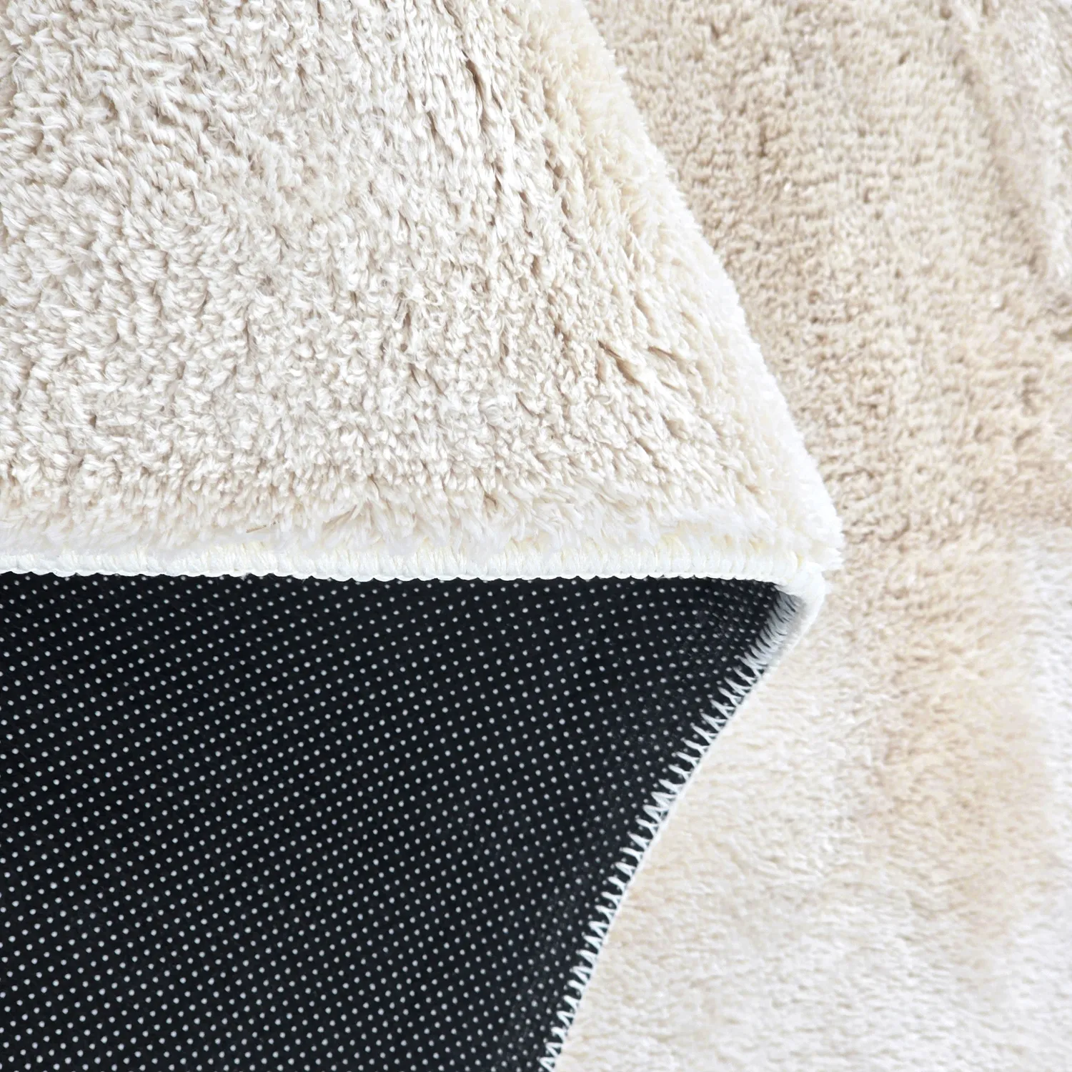 Ovális shaggy szőnyeg - Aranga Super Soft Fur (bézs)