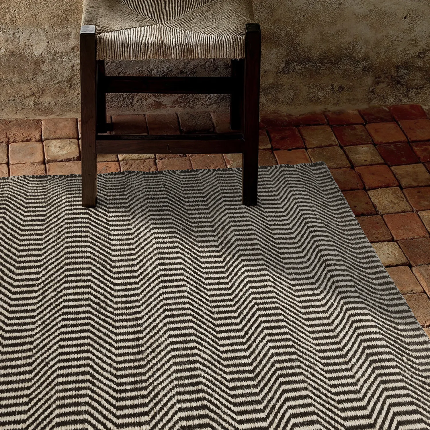 Gyapjúszőnyeg - Larkana (bézs/fekete)