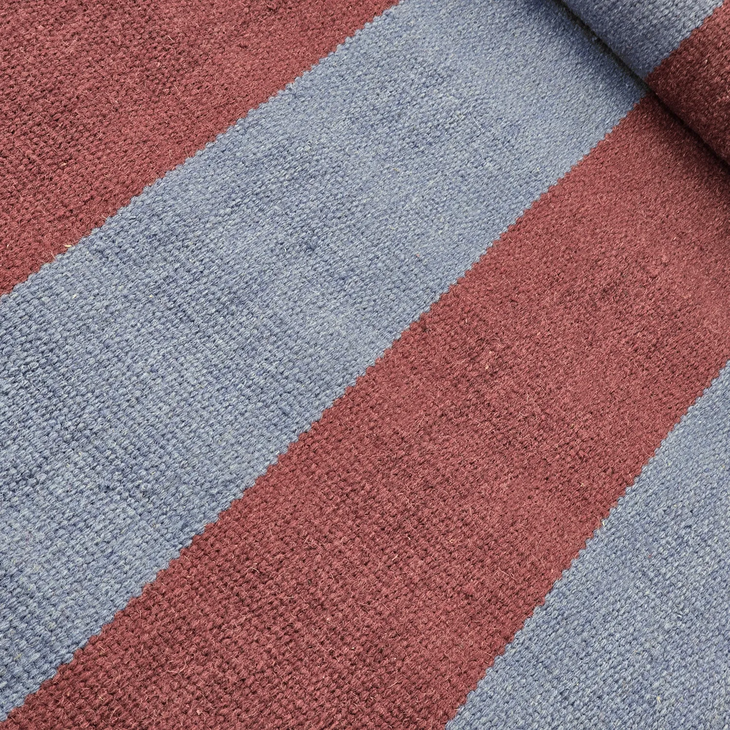 Gyapjúszőnyeg - Garine (kék/piros)