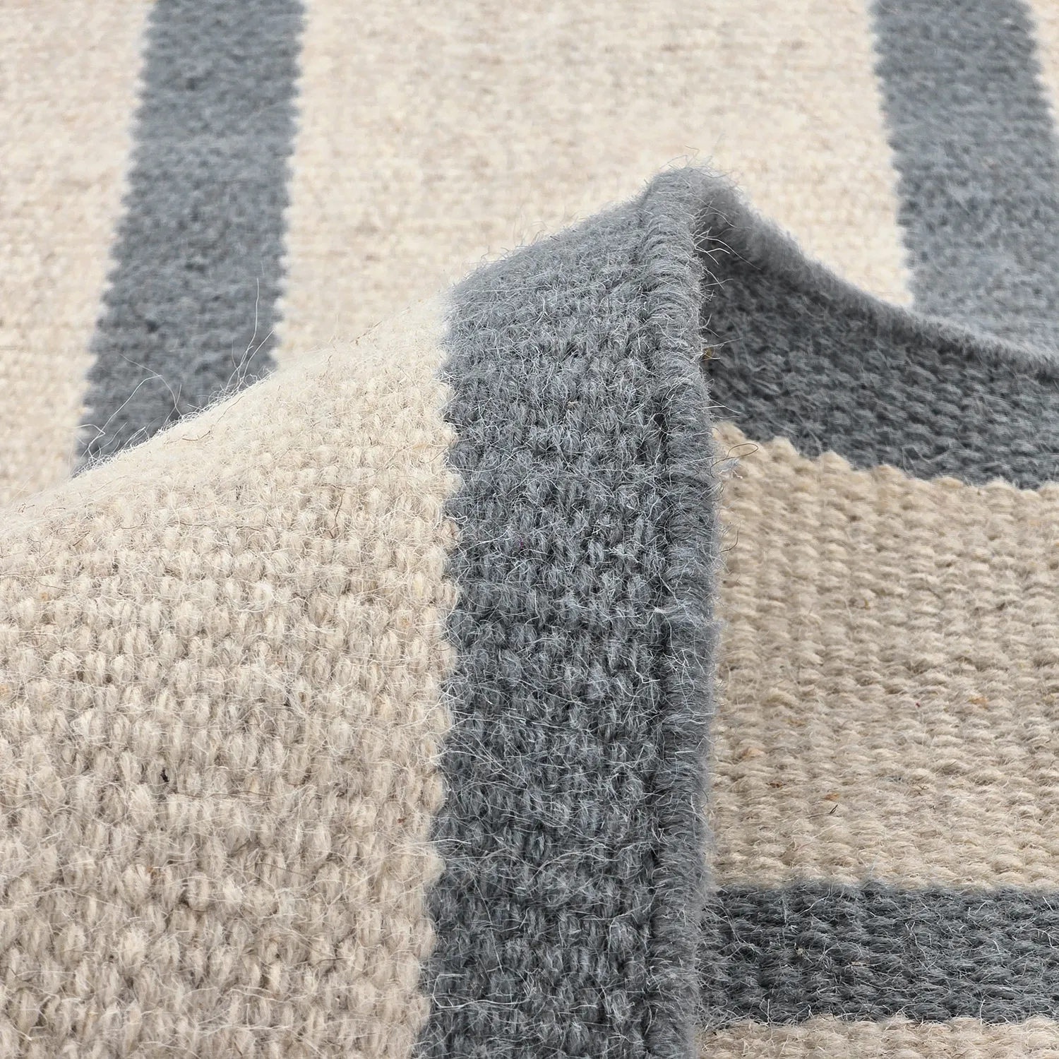 Gyapjúszőnyeg - Luton (koptatott farmer/fehér)