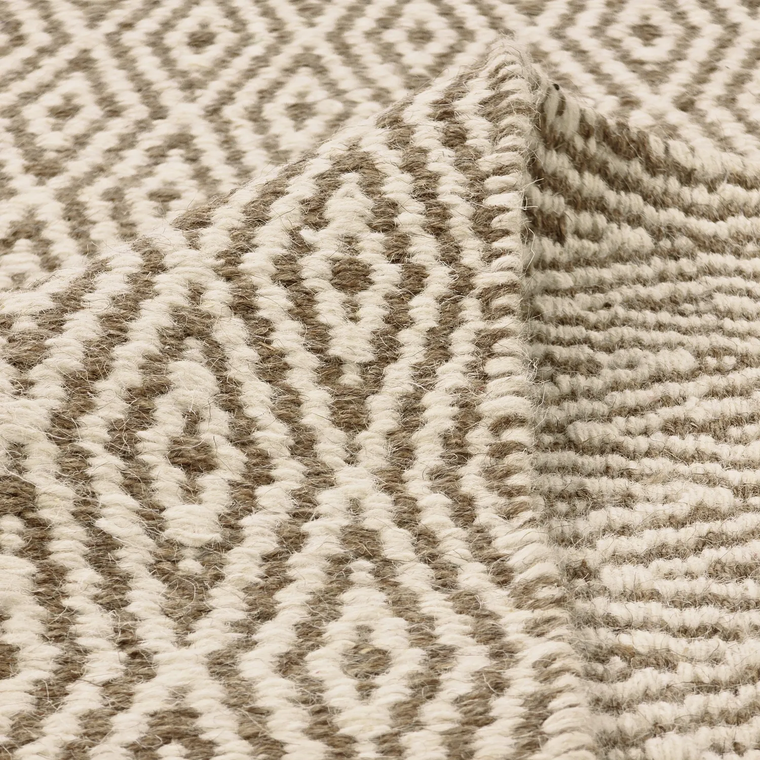 Gyapjúszőnyeg - Monastir (barna/fehér)