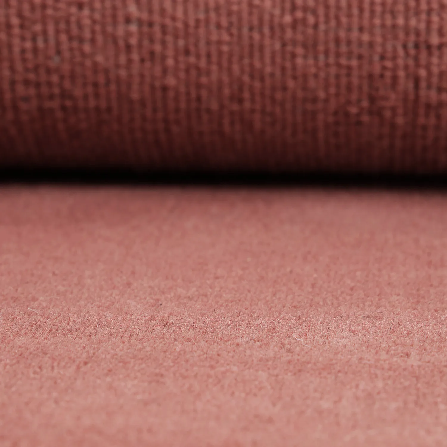 Gyapjúszőnyeg - Rozel Handloom Wool Premium (poros vörös)