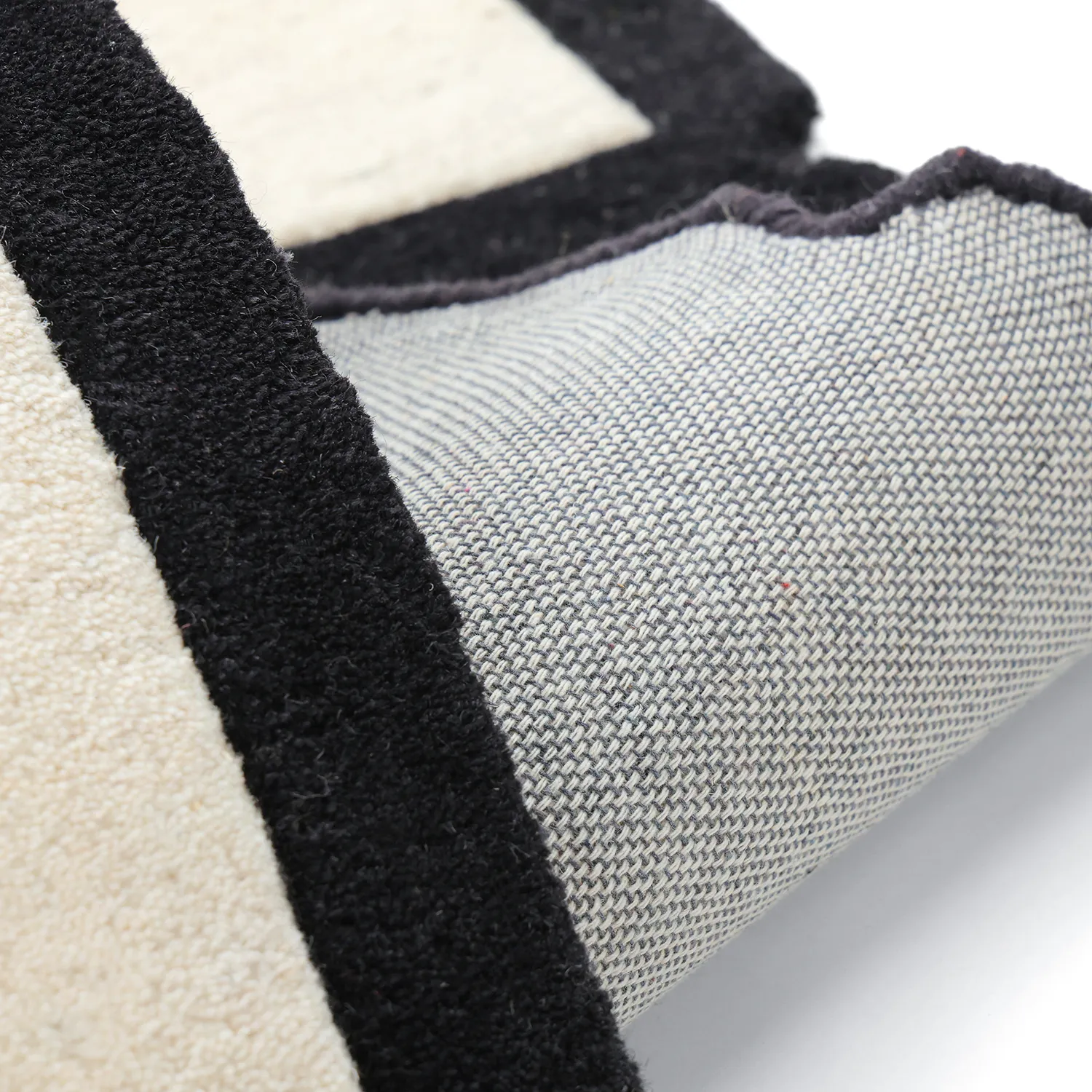 Gyapjúszőnyeg - Syl Hand Tufted Wool Premium (fekete/fehér)