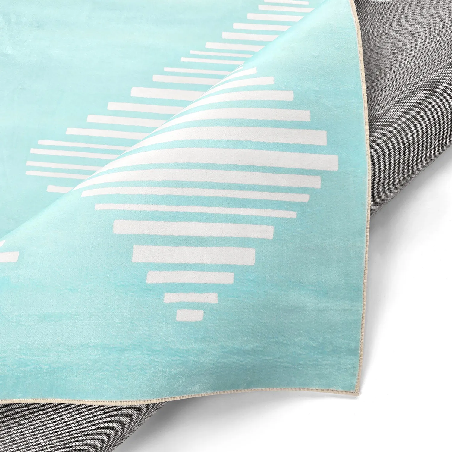 Wilton szőnyeg - Carmen (világoskék/fehér)