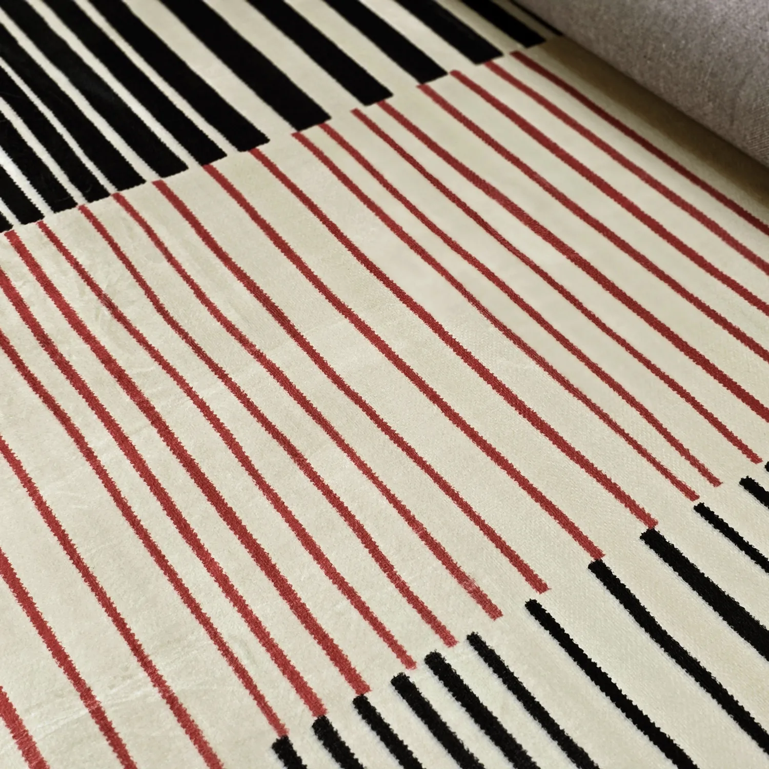 Wilton szőnyeg - Lorne (piros/multi)