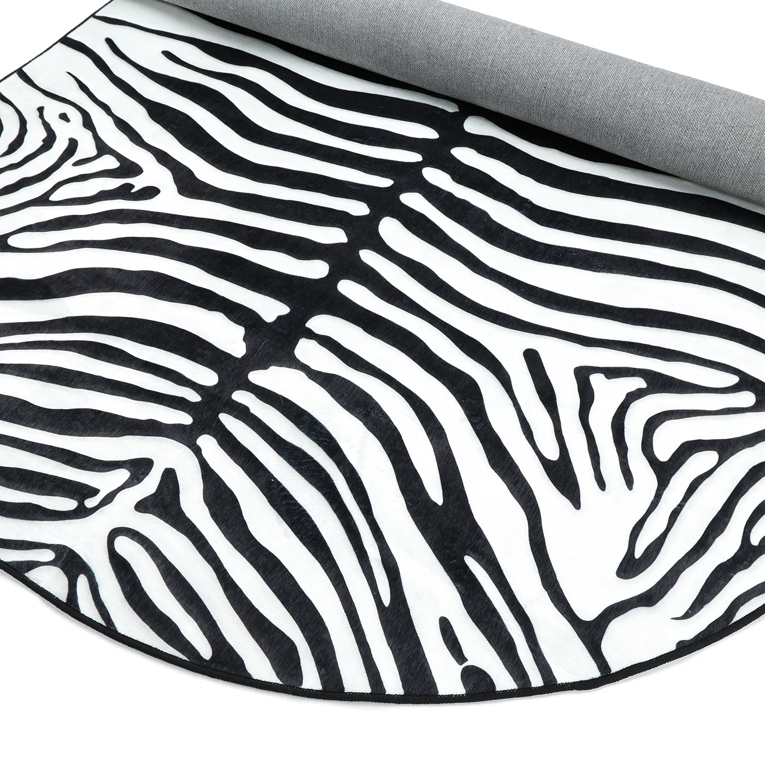 Félovális Wilton szőnyeg - Zebra (fekete/fehér)